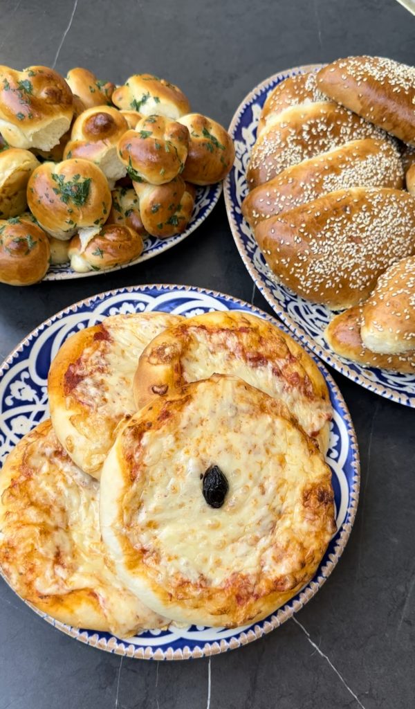 בצק אחד 3 מאפים